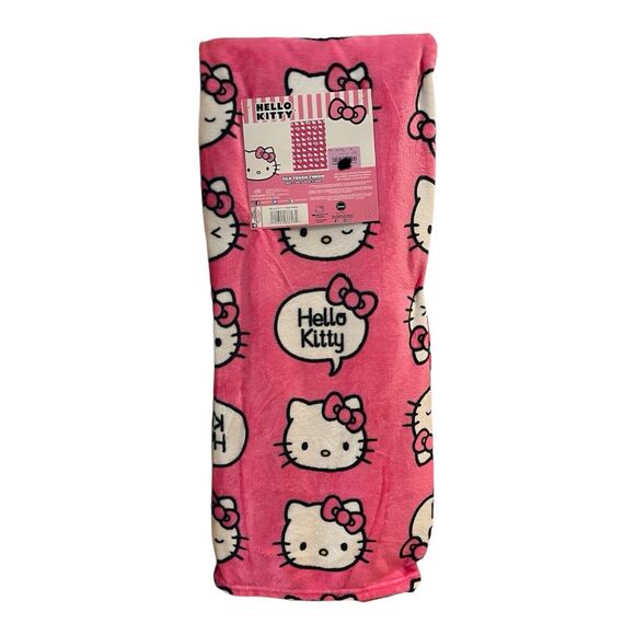 Hello Kitty Silk Touch Pink Throw 50”x70” Sanrio Soft Cozy Blanket NWT - Picture 2 of 4